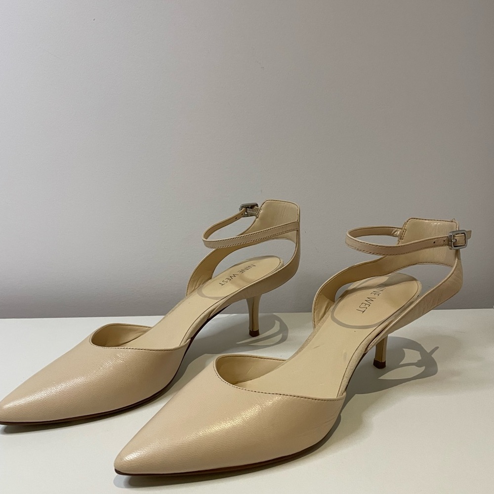Nine West Nude Kitten Heel